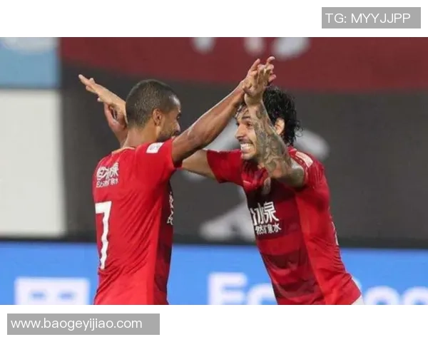 足球威胁的背后真相与应对策略探讨与分析